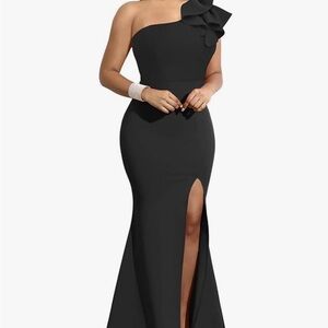 Elegant Black One-Shoulder Dress